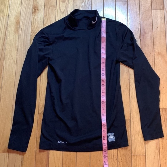 Boys Nike long sleeve shirt - Picture 5 of 5